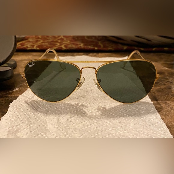 Ray Ban~ Aviator Sunglasses Gold Frames, Green Lenses UV400 Protection (UNISEX) - Picture 8 of 17